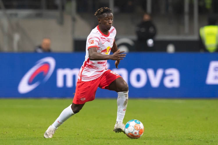 萊比錫官方：班祖齊可以出戰美因茨，海達拉和亨里西斯仍缺席