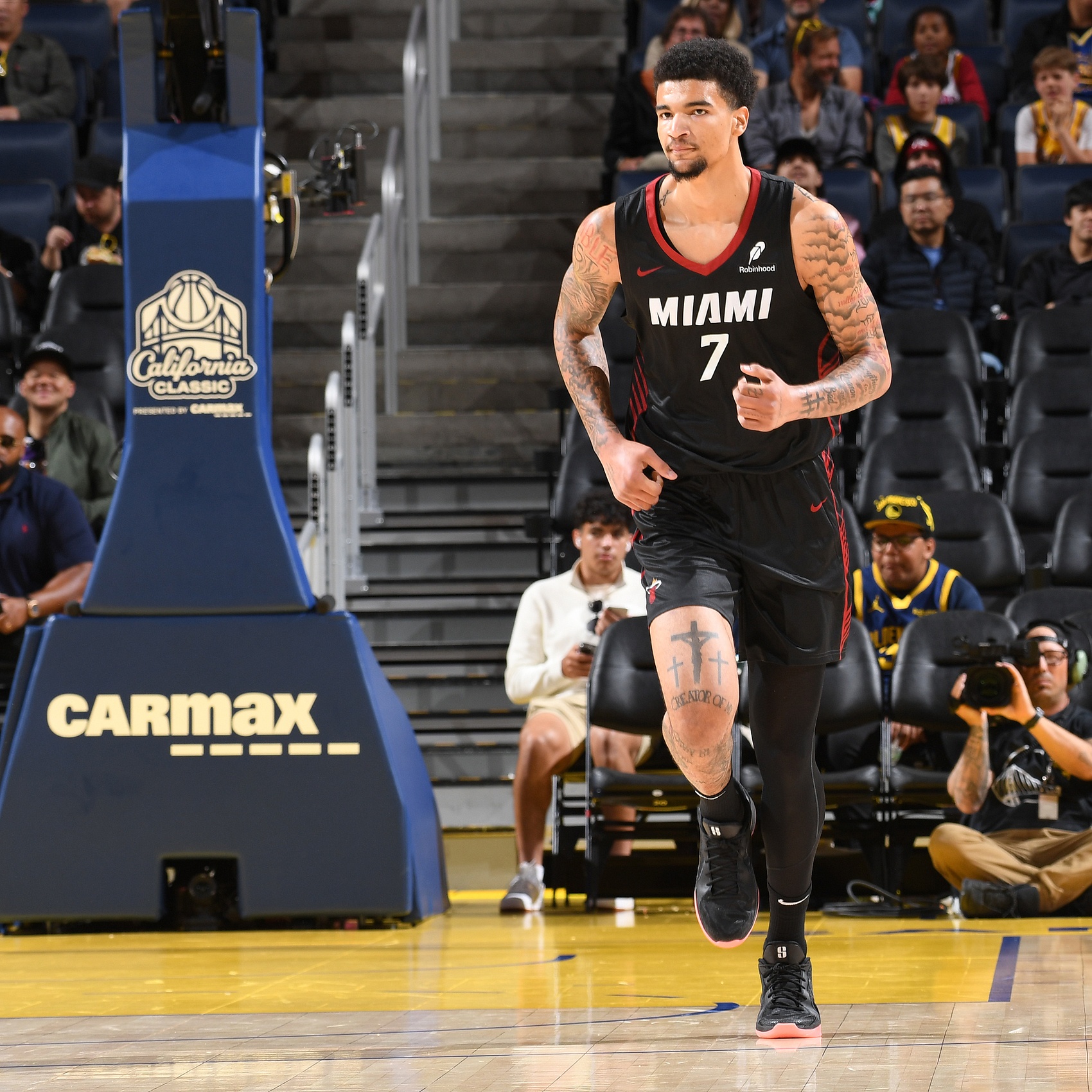 Windhorst：熱火將韋爾視為非賣品 哈克斯的表現(xiàn)態(tài)度讓球隊不滿