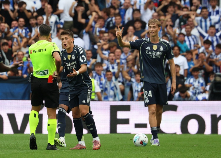 經紀人：巴黎去年曾有意赫伊森，但球員認為在伯恩茅斯能穩定出場