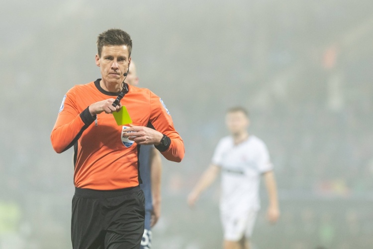 穆帥重返斯坦福橋！官方：德國(guó)裁判西伯特執(zhí)法切爾西vs本菲卡