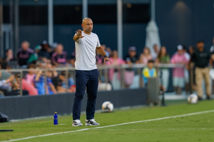 馬斯切拉諾：我們的表現(xiàn)本應(yīng)贏下比賽，對(duì)方門將是全場(chǎng)最佳球員