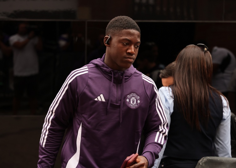 聯賽至今0首發！郵報：如果阿莫林留任，梅努有可能冬窗離隊