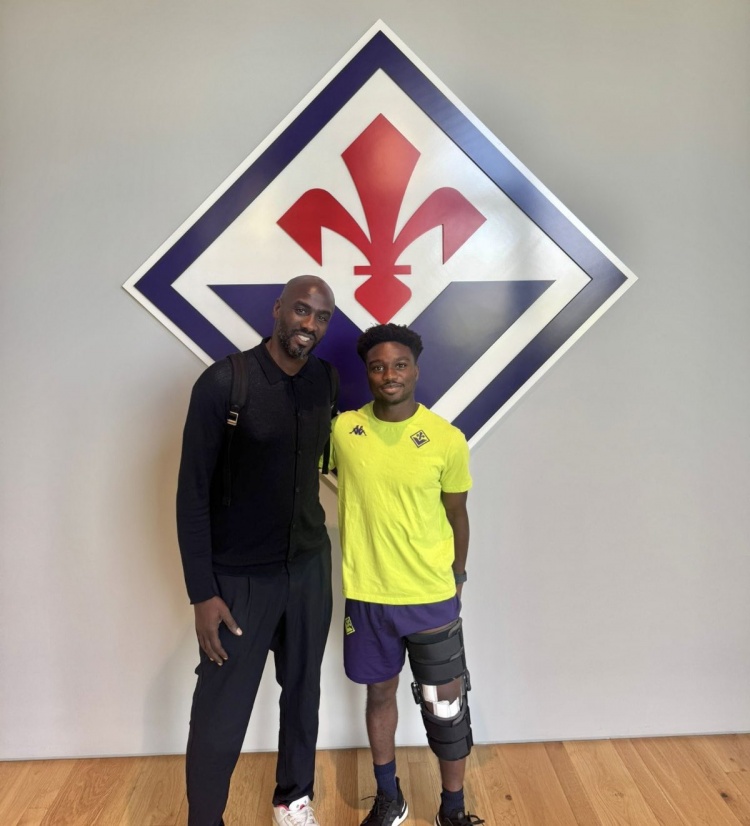 加納隊主帥阿多探望蘭普泰，球員十字韌帶撕裂接受手術(shù)