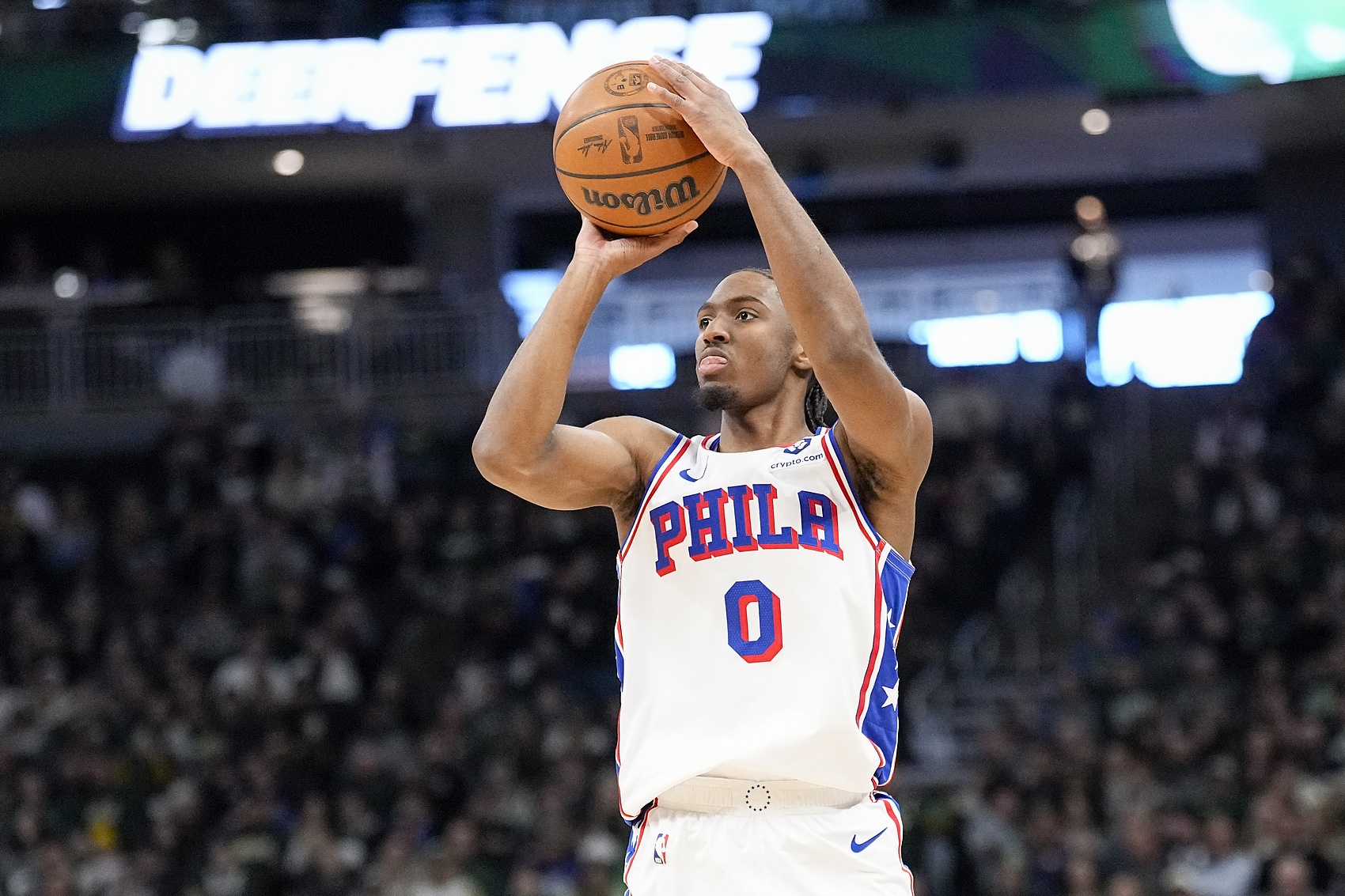 快把筐砸歪了！尼克斯外線39投8中 76人則35投僅3中&命中率僅8.6%