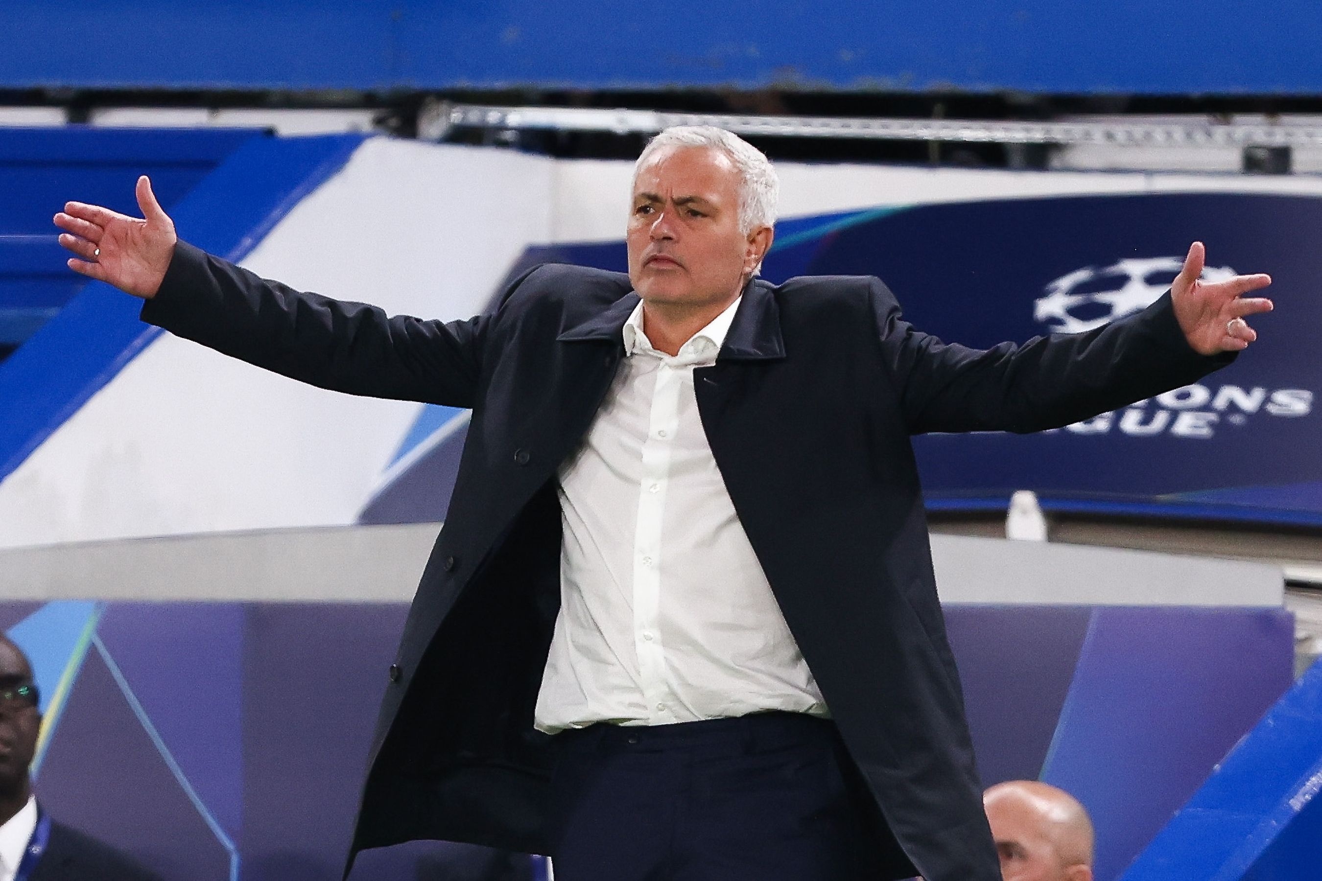 即將交手！波爾圖主帥回應穆帥負藍軍后言論：贏球才值得被討論