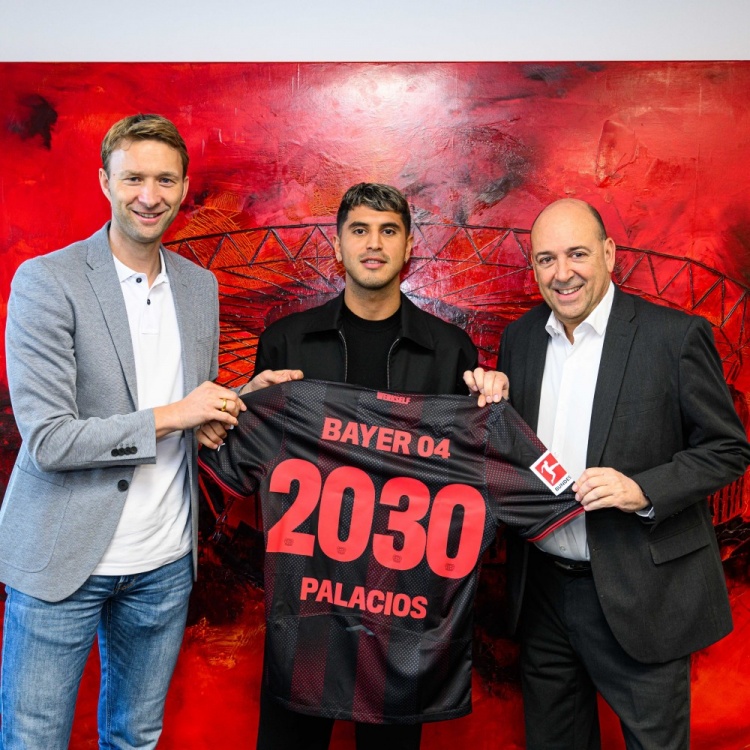 帕拉西奧斯：很高興與勒沃庫(kù)森續(xù)約，準(zhǔn)備以更強(qiáng)姿態(tài)回歸