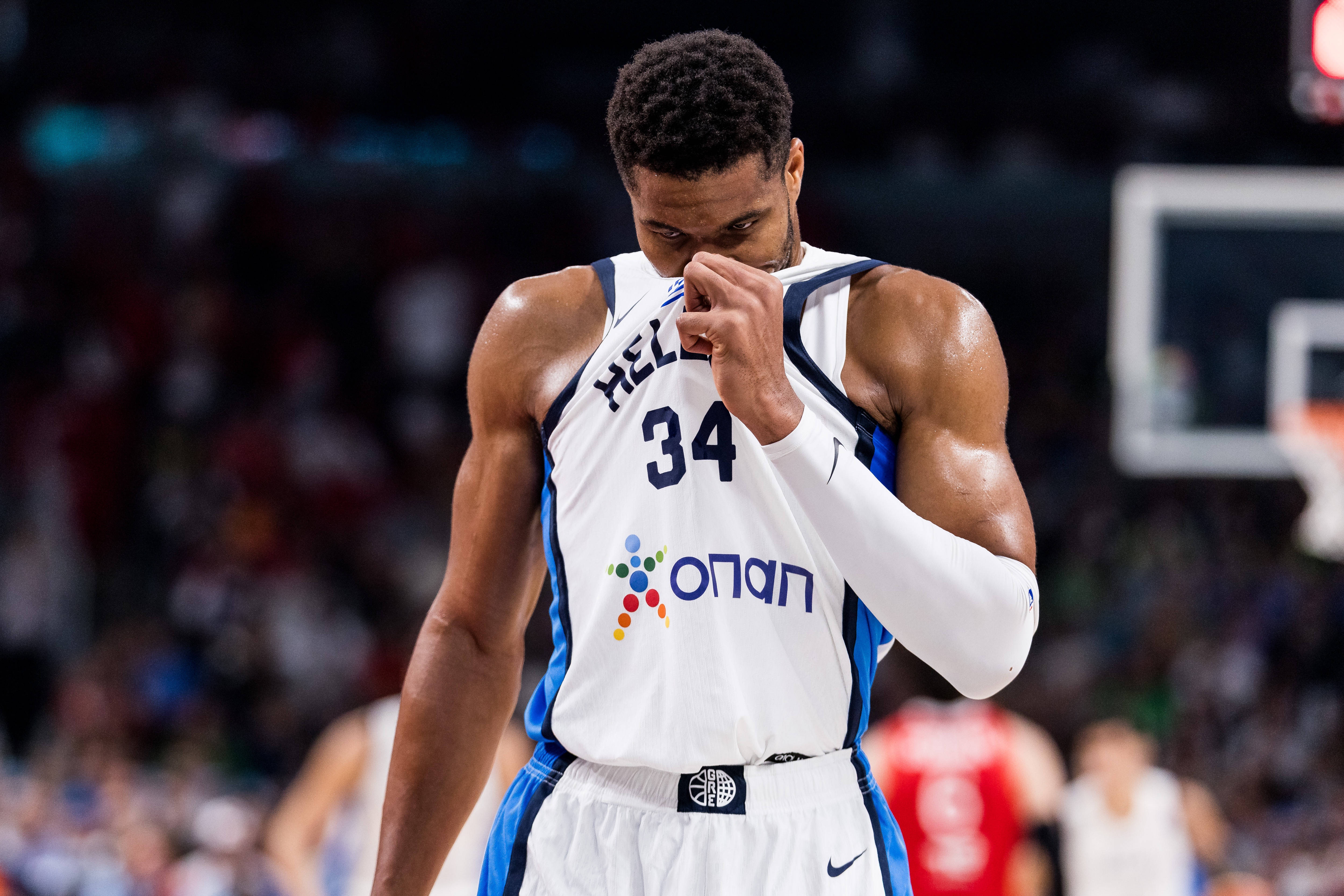 雄鹿今日季前賽將對陣熱火 里弗斯：字母哥將不會出戰！